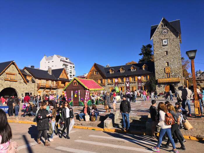 Das Bild zeigt die argentinische Stadt Bariloche an Ostern.